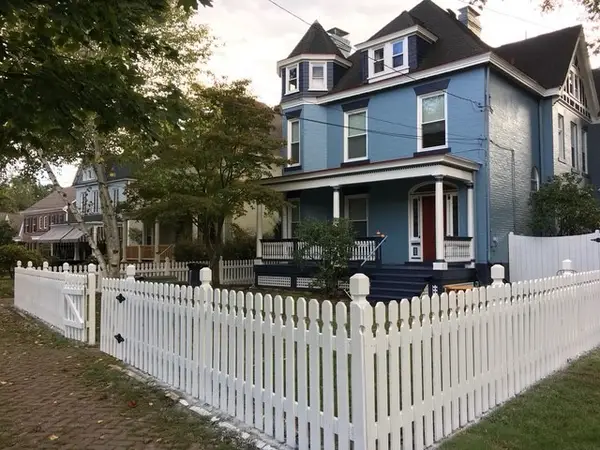 884 Thorn Street, Sewickley, PA 15143