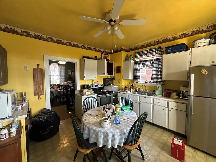 311 Margaret St, Jeannette, PA 15644 - #2