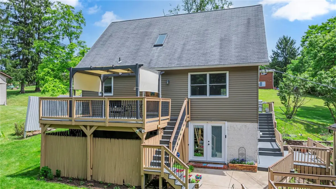 210 Pine Drive, Coraopolis, PA 15108 - #1