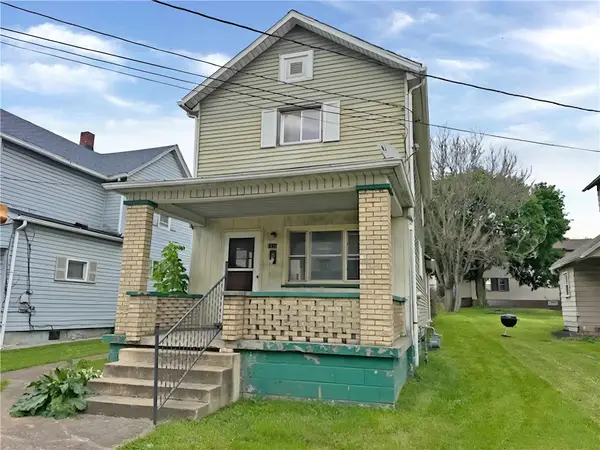 1111 Pollock Ave, New Castle, PA 16101