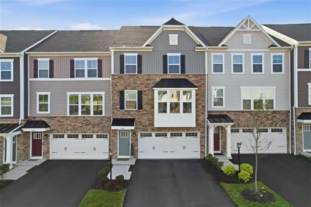 204 Cranesbill Dr, Mars, PA 16046 - #1