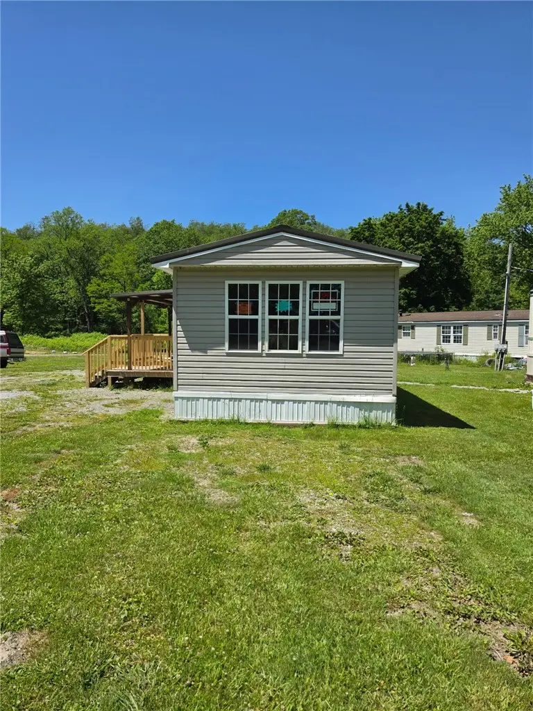 834 Mcgee Lane, Derry, PA 15627 - #3