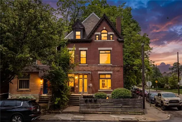 300 S Trenton Ave, Pittsburgh, PA 15221