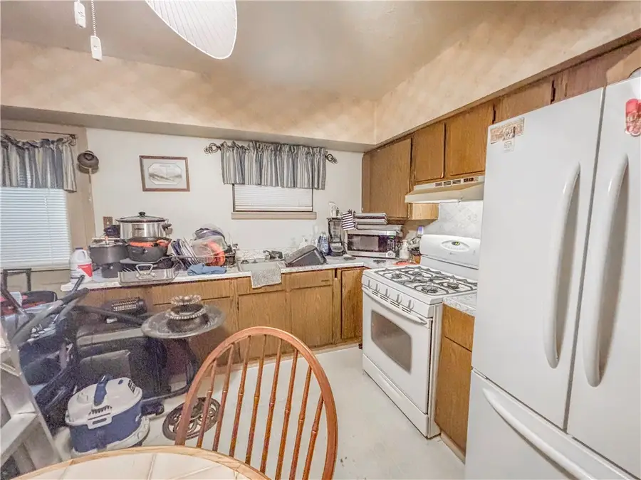 331 Washington St, McKees Rocks, PA 15136 - #2