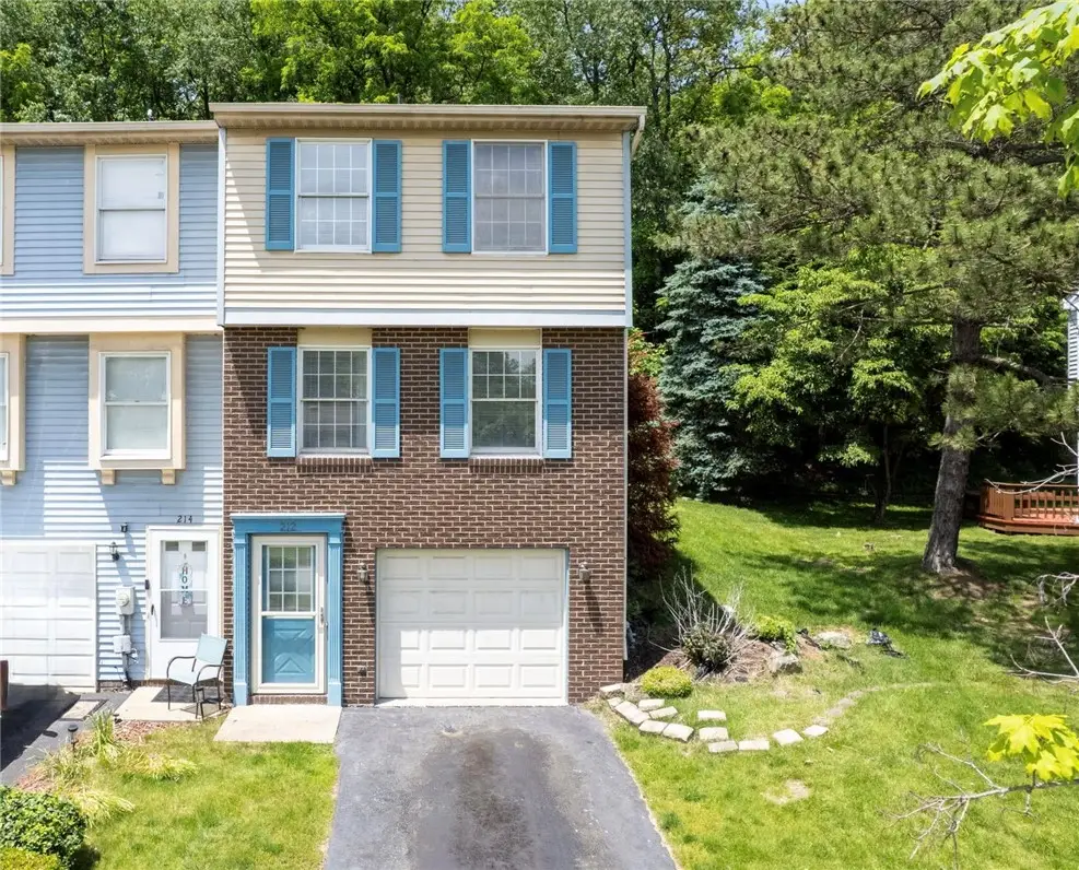 212 Shady Ridge Dr, Monroeville, PA 15146 - #1