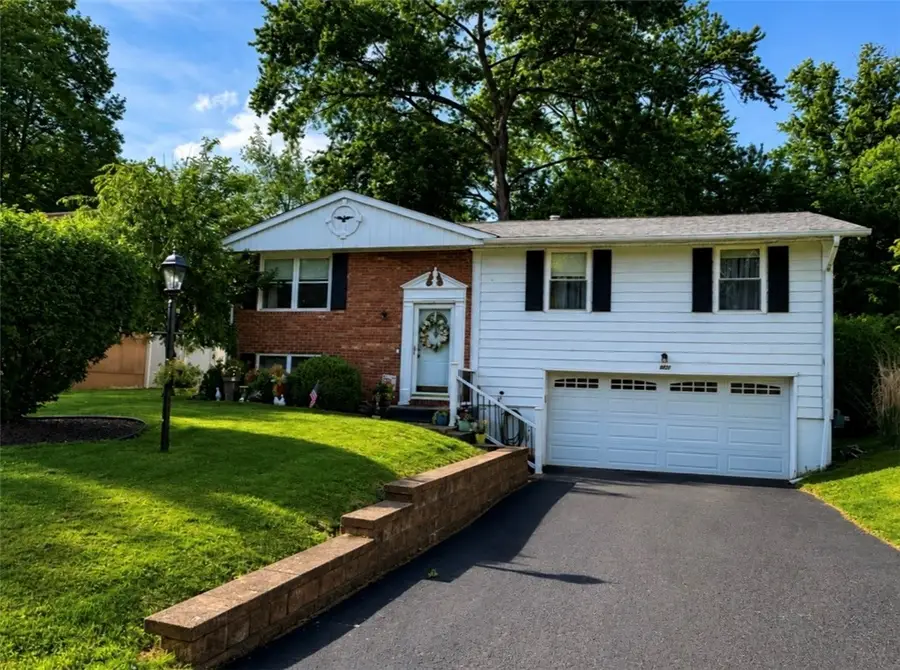 807 E Fairmont Avenue, New Castle, PA 16105 - #2