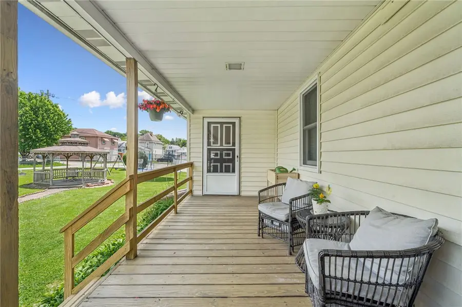 611 Harrison Avenue, Jeannette, PA 15644 - #2