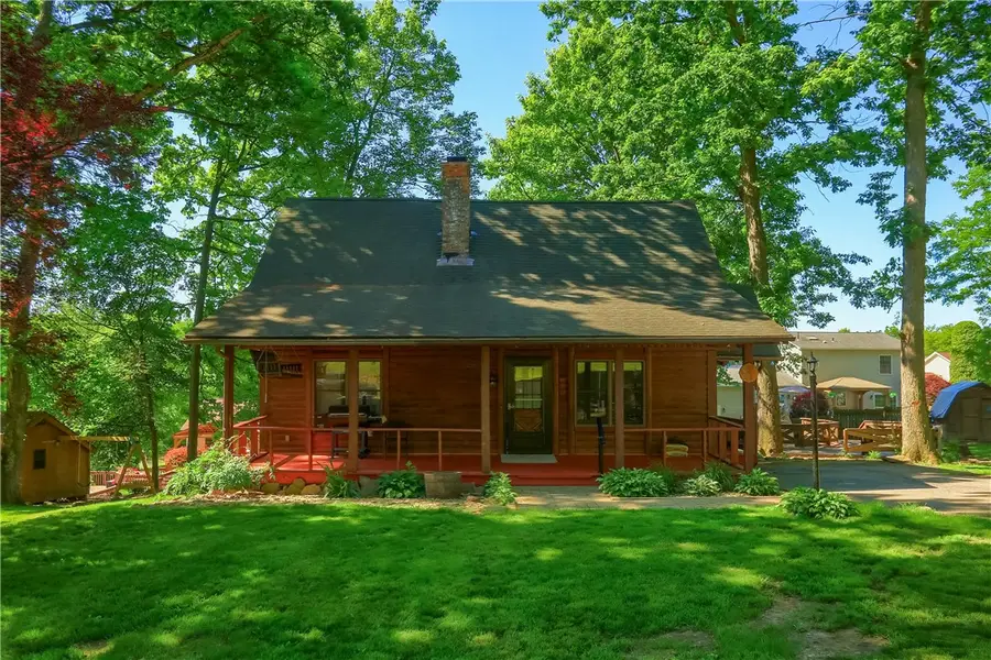 280 Laurel Ave, Ellwood City, PA 16117 - #3