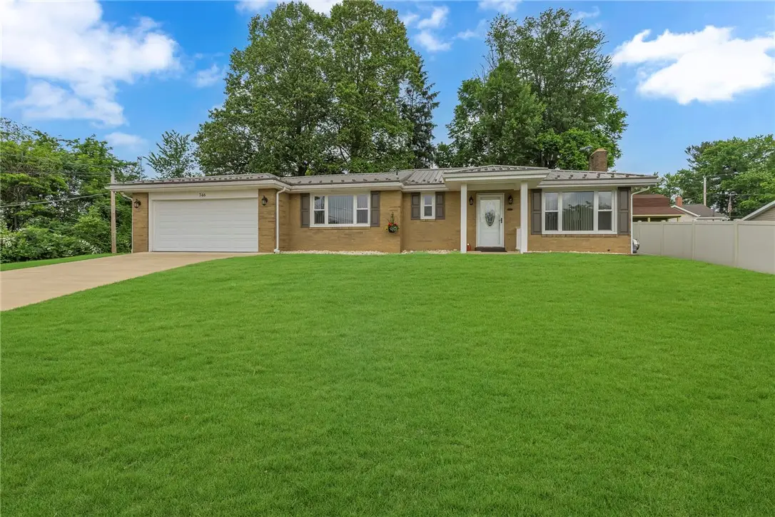 746 Mclean St, Rochester, PA 15074 - #1