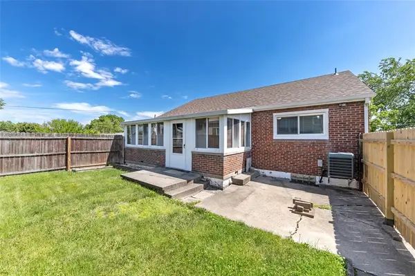 306 1/2 Oakland Ave, Charleroi, PA 15022