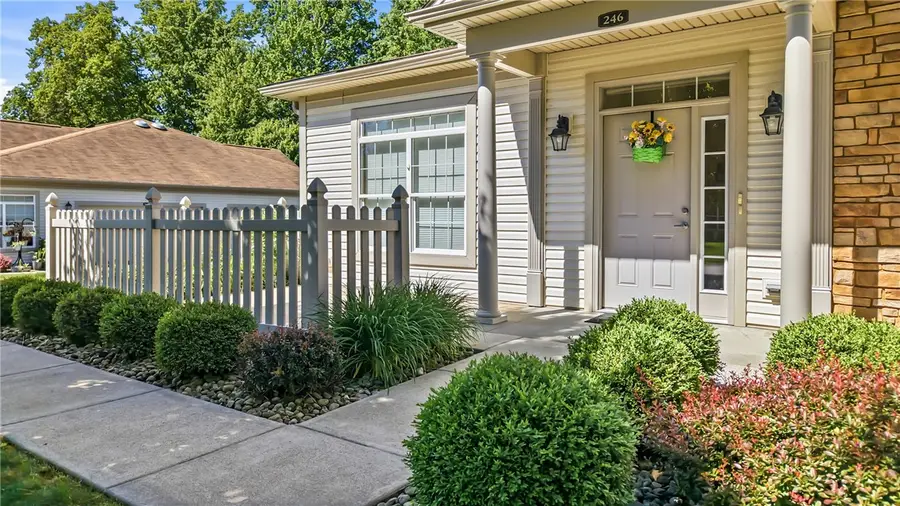 246 Stonegate Blvd, Hermitage, PA 16148 - #3