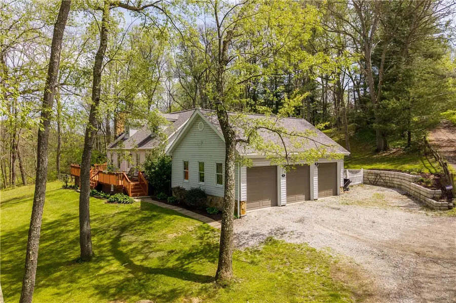 10 Oakridge Ln, Hickory, PA 15340 - #2