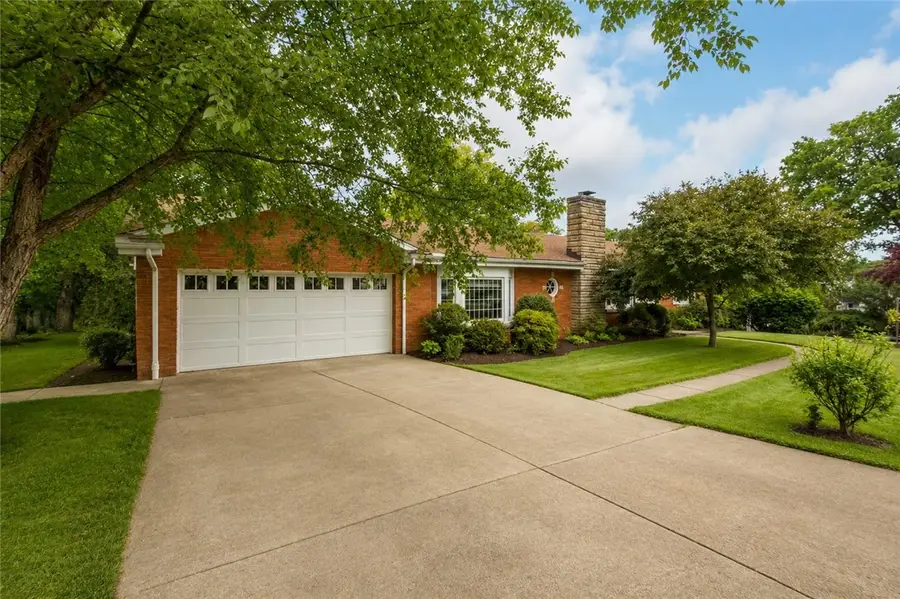 347 Carlton Rd, Bethel Park, PA 15102 - #2