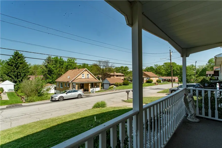 905 Roosevelt Avenue, Aliquippa, PA 15001 - #3