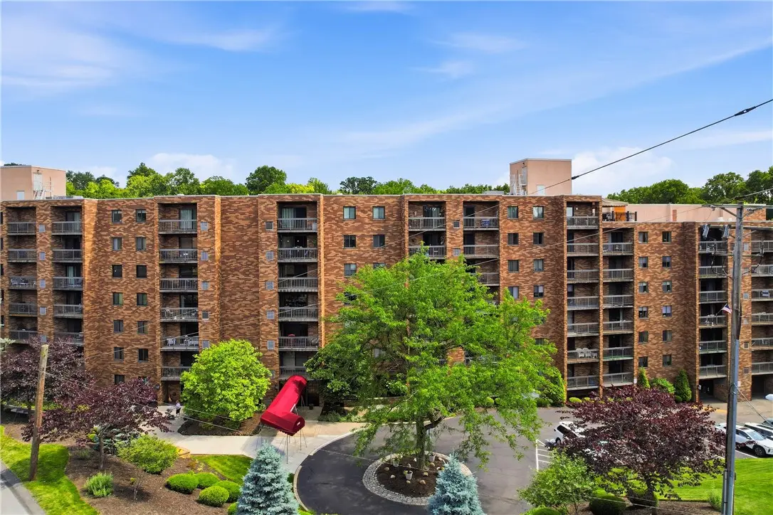 1500 Cochran Road #900, Pittsburgh, PA 15243 - #1