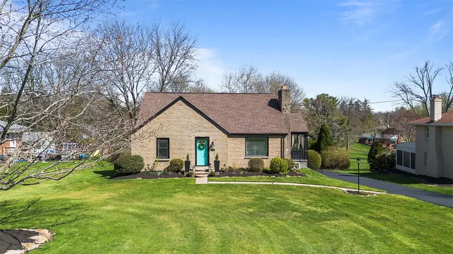 211 Patton Dr, Coraopolis, PA 15108 - #3