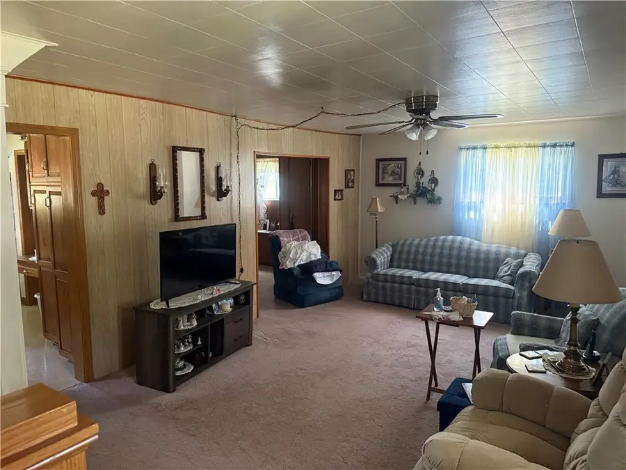 465 S State Line Rd, Sharon, PA 16146 - #3