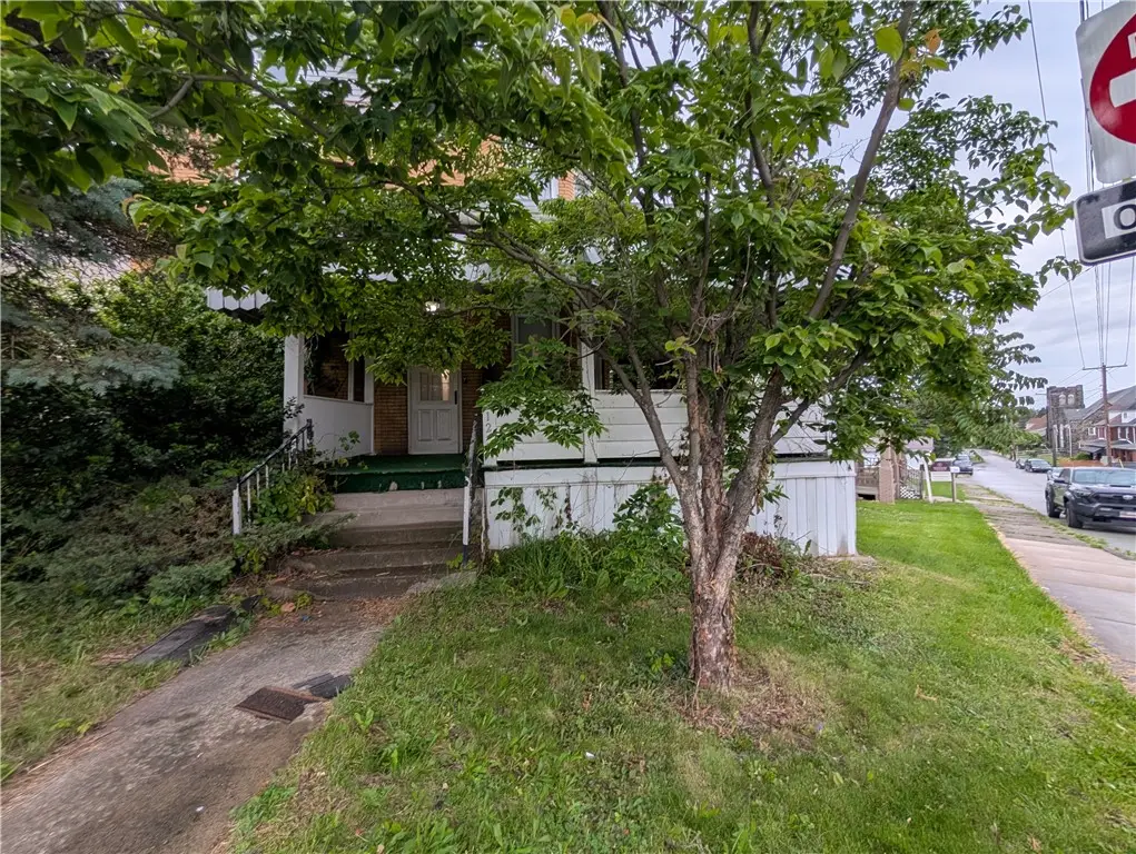 612 Morrell Ave, Connellsville, PA 15425 - #1