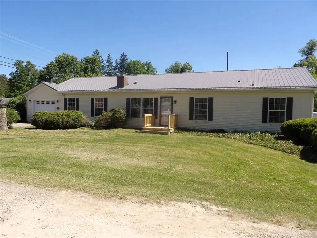 1040 Marshall St, Conneaut Lake, PA 16316 - #1
