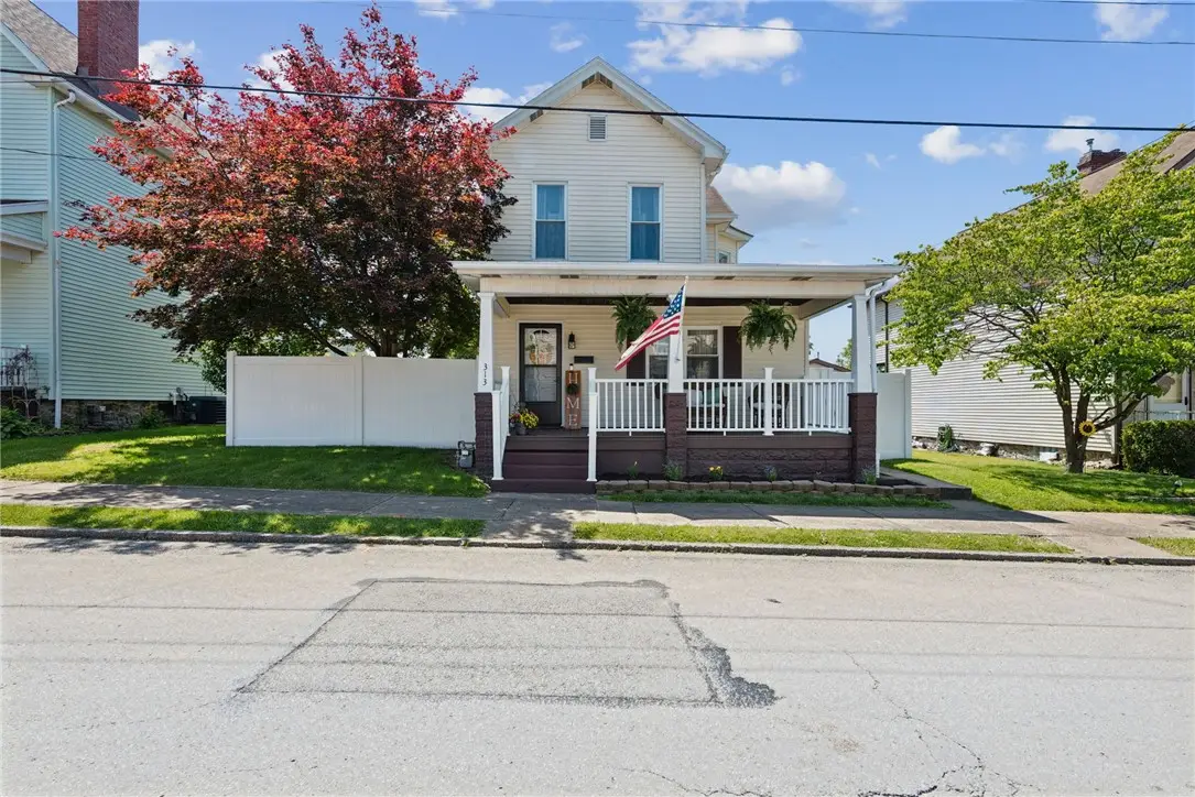 313 James St, Latrobe, PA 15650 - #1