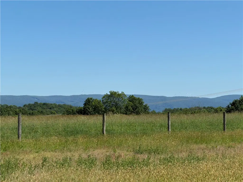 187 Sumey Rd, McClellandtown, PA 15458 - #1