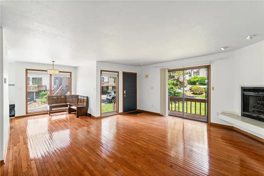 420 Spring Run Dr, Monroeville, PA 15146 - #2