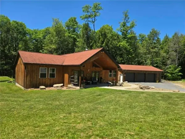 113 Elk Bugle Rd, Benezette, PA 15821