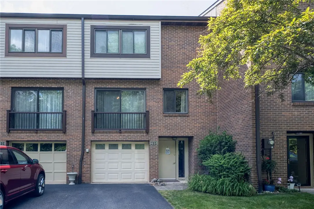 205 Springwater Ct, Coraopolis, PA 15108 - #1