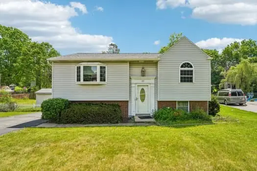 584 Joan St, Cranberry, PA 16066 - #1