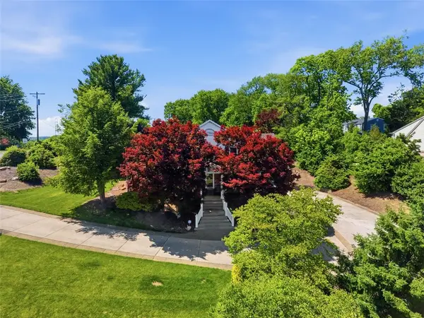 2358 Golfview Dr, Pittsburgh, PA 15241