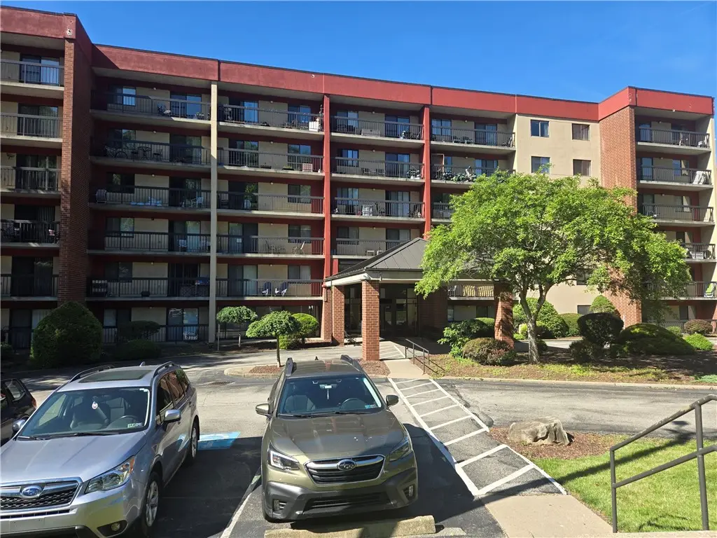 1987 Centurion Dr #301, Pittsburgh, PA 15221 - #1