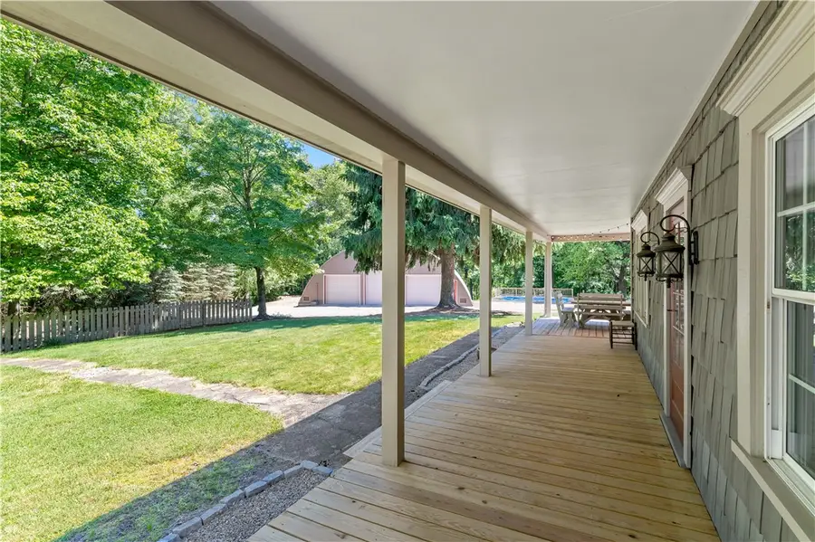4021 Bakerstown Rd, Gibsonia, PA 15044 - #3