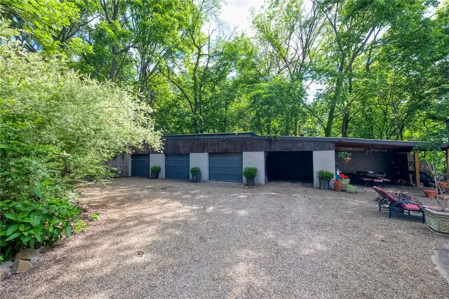 1005 Middle Road, Glenshaw, PA 15116 - #3