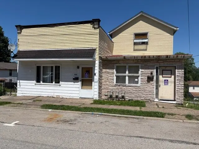 936 Meadow Ave, Charleroi, PA 15022 - #1