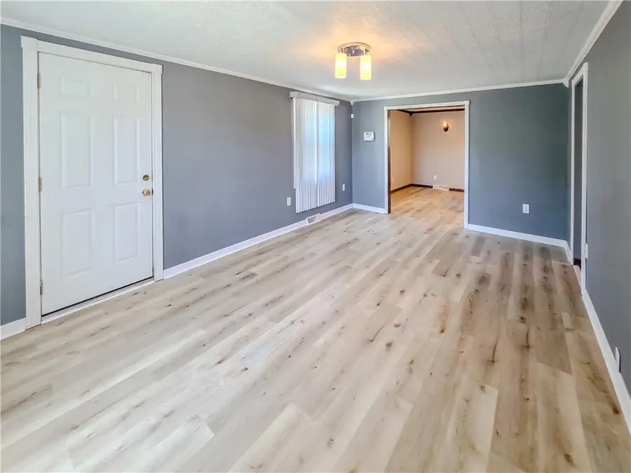 111 Jefferson Dr, Clairton, PA 15025 - #3
