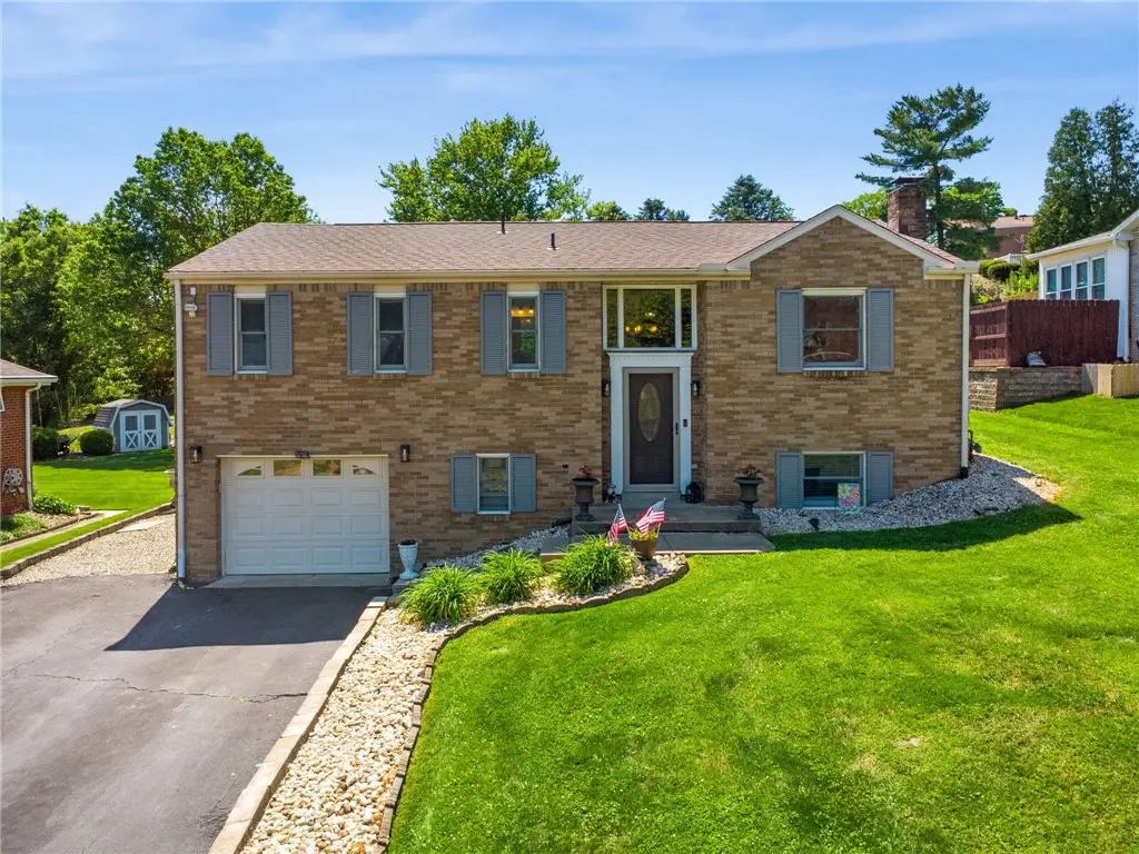 1678 Diane Merle Dr, Irwin, PA 15642 - #1