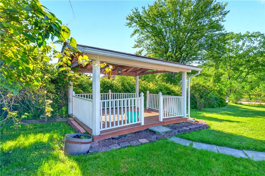 170 Crawford Lane, Rostraver Township, PA 15012 - #2