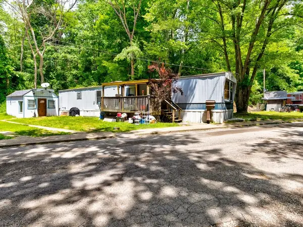 5 Market Street Ext, Baden, PA 15005