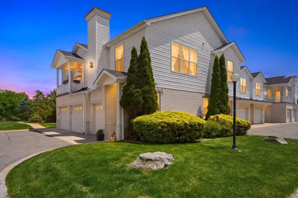 244 Adams Pointe Boulevard N #6, Mars, PA 16046