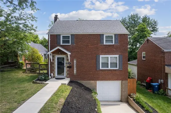 451 Lee Dr, Pittsburgh, PA 15235