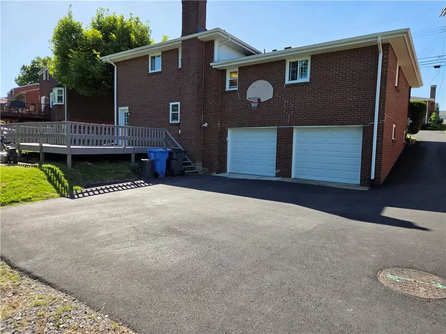 1398 Raven Dr, Pittsburgh, PA 15243 - #3
