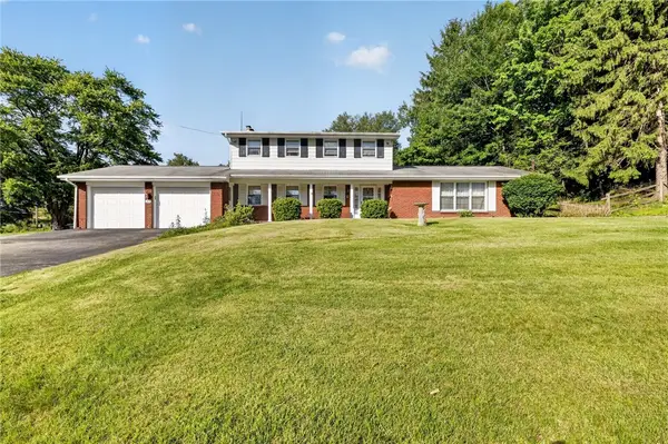 37 Millersdale Rd, Jeannette, PA 15644