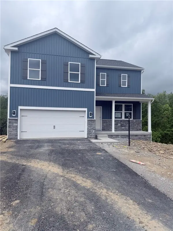 418 Curtis Ct., Hunker, PA 15639