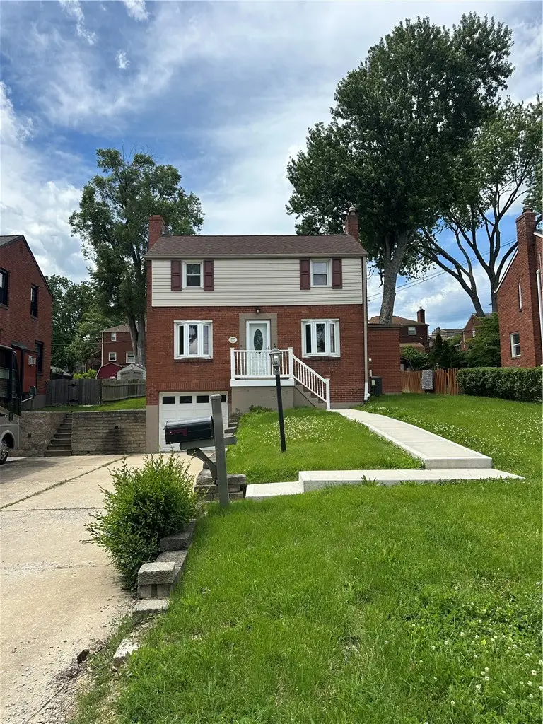2062 Elmbrook Ln, Pittsburgh, PA 15243 - #1