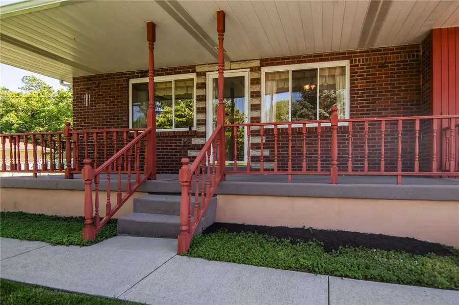 2381 Coulterville Rd, North Huntingdon, PA 15642 - #3