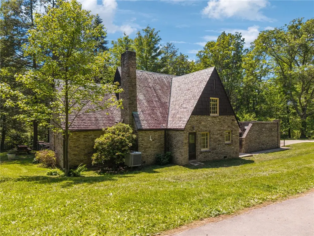 144 Furnace Run Lane, Laughlintown, PA 15655 - #1