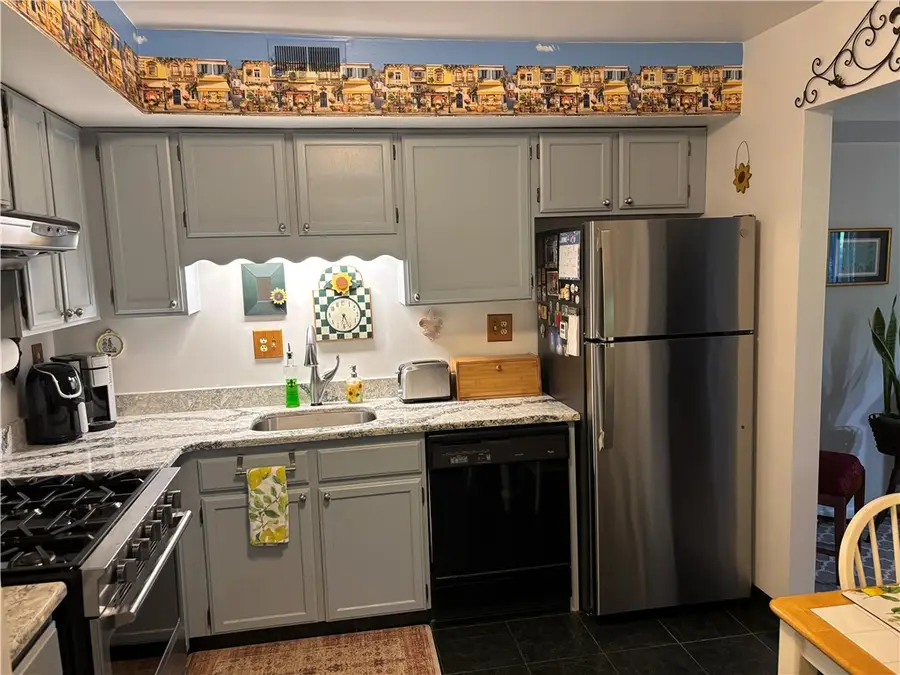 301 Alfred Pl, Greensburg, PA 15601 - #2