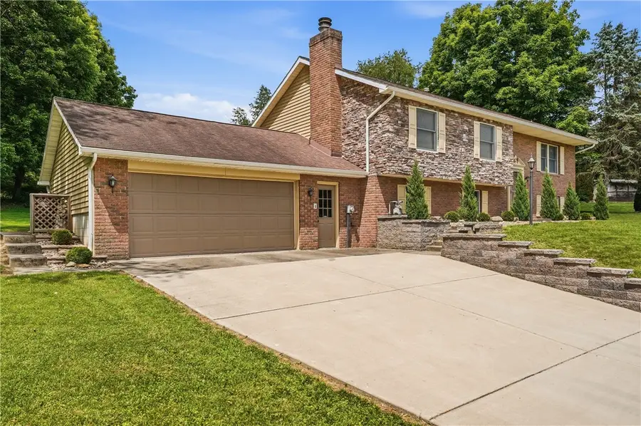 218 Village Ln, New Wilmington, PA 16142 - #2