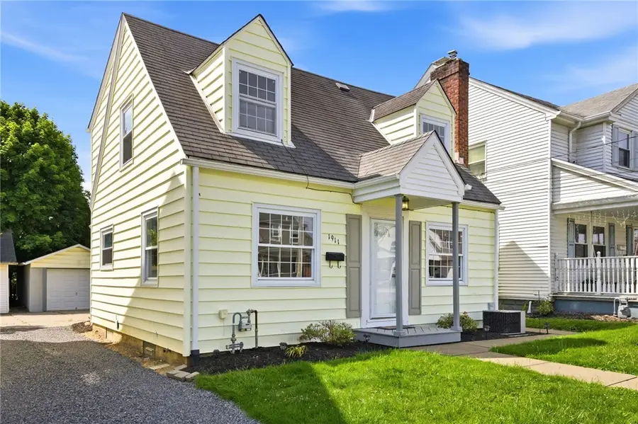 1911 Irwin St, Aliquippa, PA 15001 - #2