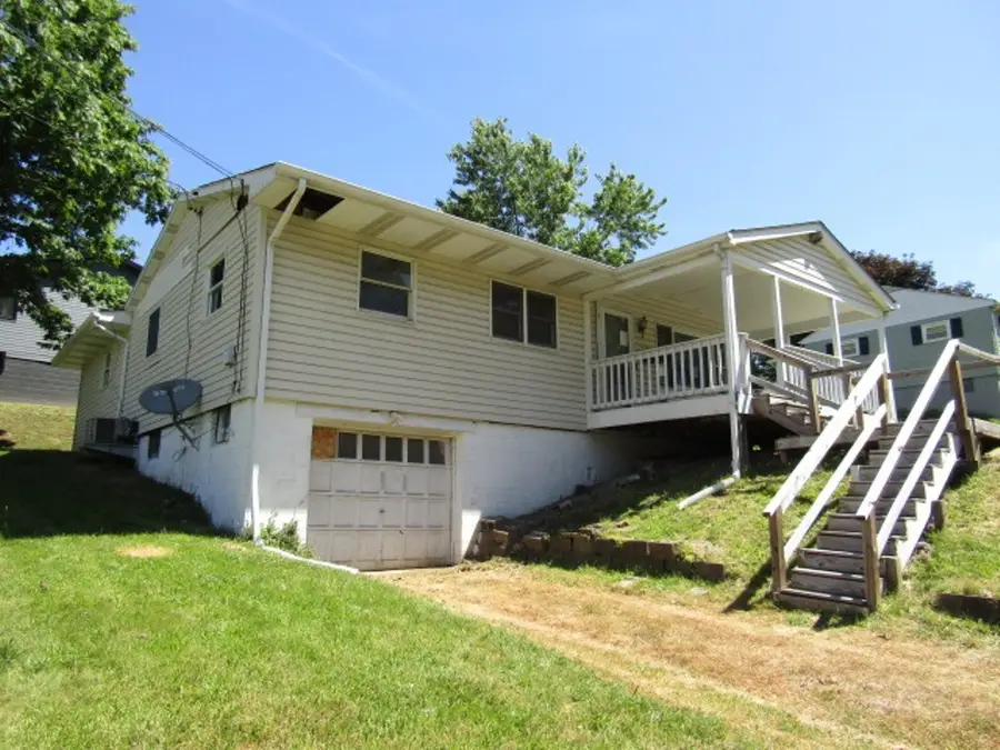 533 Ehman Ave, Baden, PA 15005 - #3